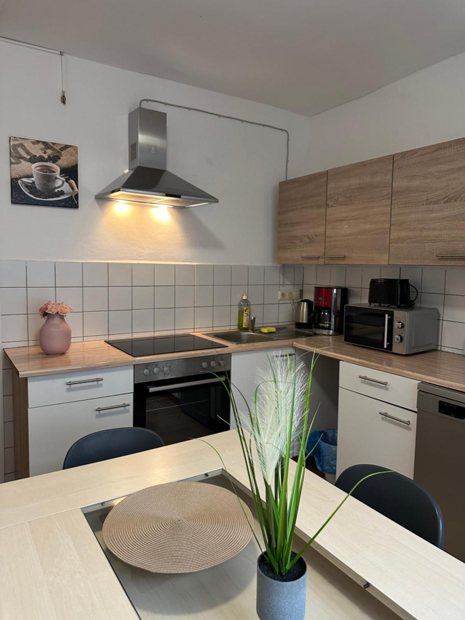 City Apartments Direkt Am Hauptbahnhof - Perfekt Fuer Pendler Und Monteure Ноймюнстер Екстер'єр фото
